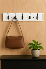 Cargar imagen en el visor de la galería, Percha blanca con ganchos negros