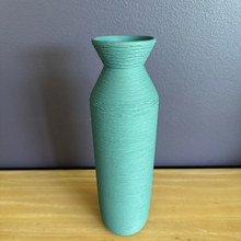 Cargar imagen en el visor de la galería, Floreros de colores