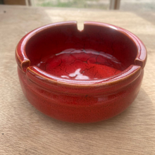 Cargar imagen en el visor de la galería, Cenicero cerámica colores