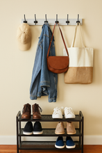 Cargar imagen en el visor de la galería, Percha gris con ganchos negros