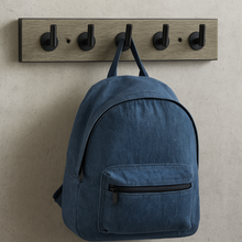 Cargar imagen en el visor de la galería, Percha gris con gancho negro