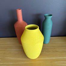 Cargar imagen en el visor de la galería, Floreros de colores