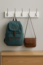 Cargar imagen en el visor de la galería, Percha blanca 5 ganchos plata