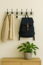 Cargar imagen en el visor de la galería, Percha gris con ganchos negros