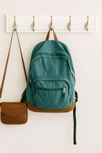 Cargar imagen en el visor de la galería, Percha blanca 5 ganchos plata