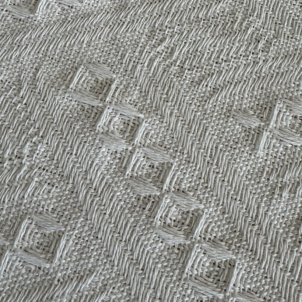 Mantel blanco con textura