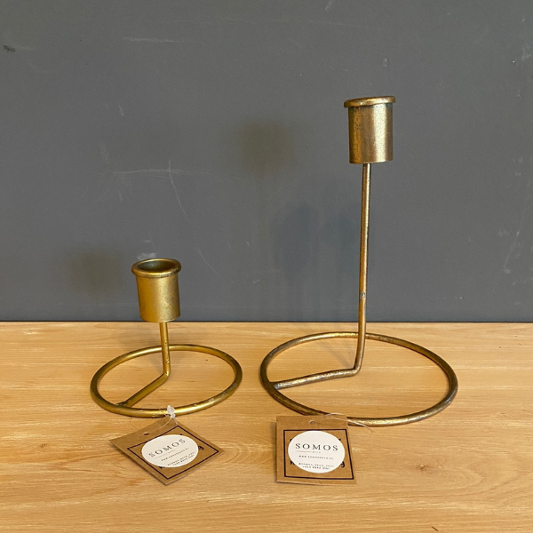 Candelabro metálico dorado