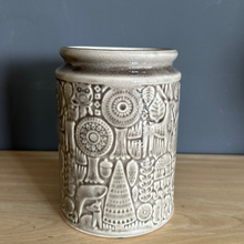 Cargar imagen en el visor de la galería, Jarrón de cerámica
