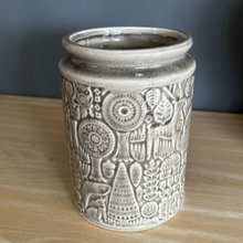 Cargar imagen en el visor de la galería, Jarrón de cerámica
